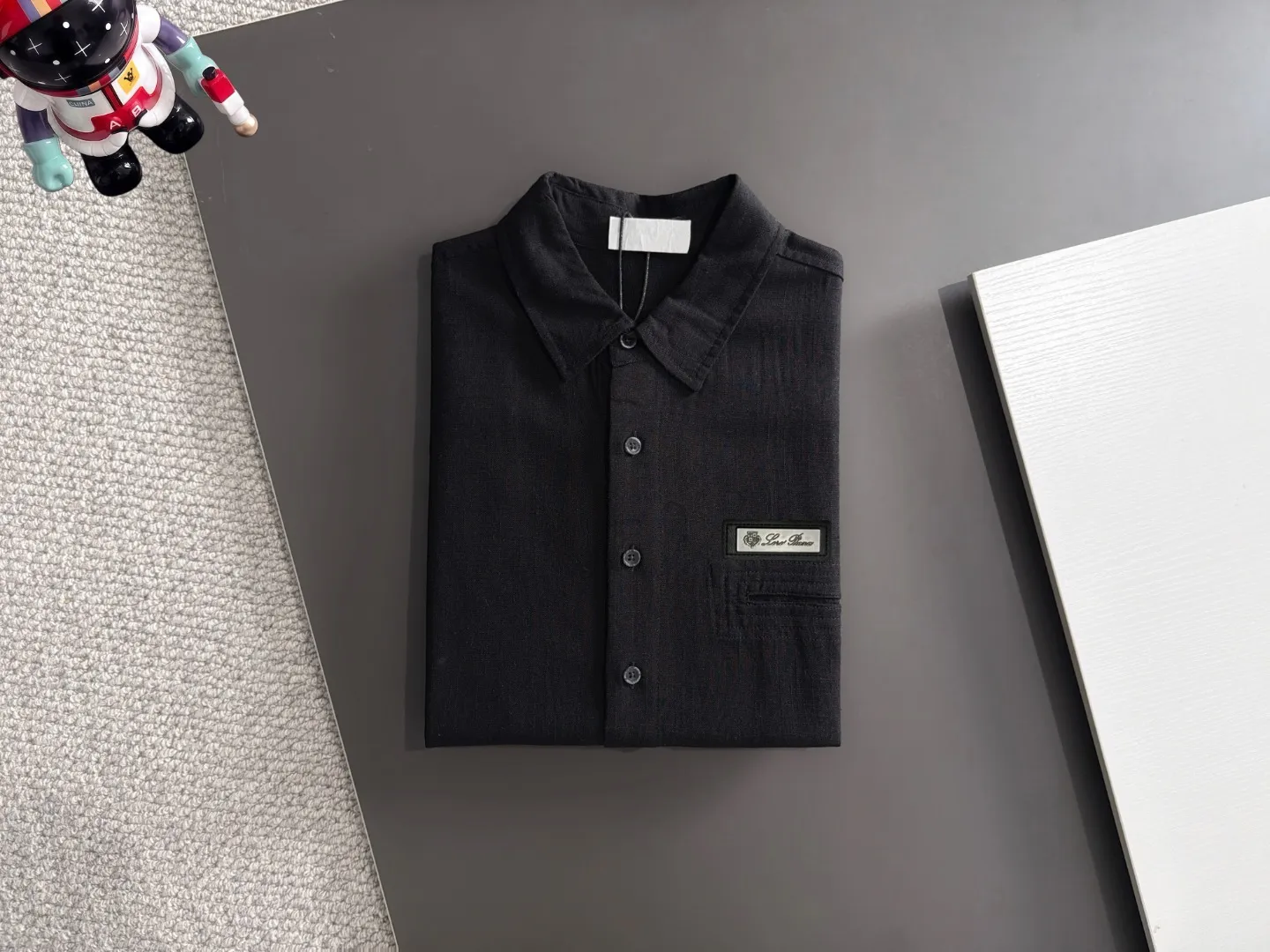 Next day shipping High Quality LP 2041 Fall/Winter New Arrival Men's Long T. Continuation of the Classic Lao Qianfeng casual long T. This polo shirt is made of original counter knitted cotton fabric and linen, with a timeless design that can transcend fashion trends. Classic style, the brand LOGO is three-dimensional and unique, making the whole thing more detailed. Fitted version, fabric, comfortable, skin-friendly, breathable, very practical for daily commuting and leisure. Highly recommended. Size: M-3XL. Please state your height and weight when placing an order.